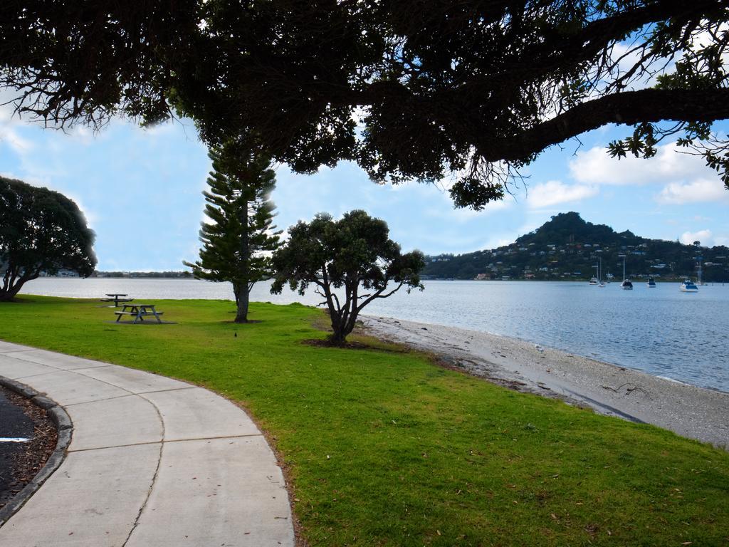 Shores Tairua