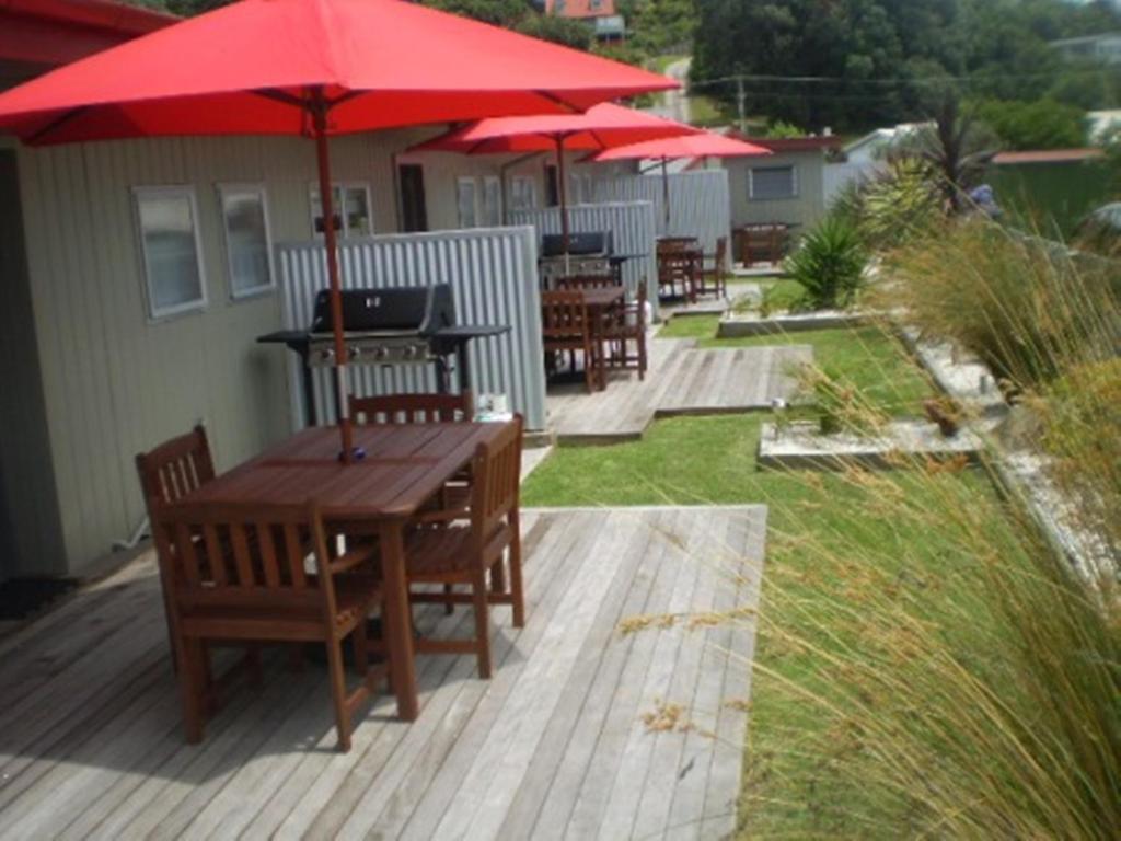 Shores Motel