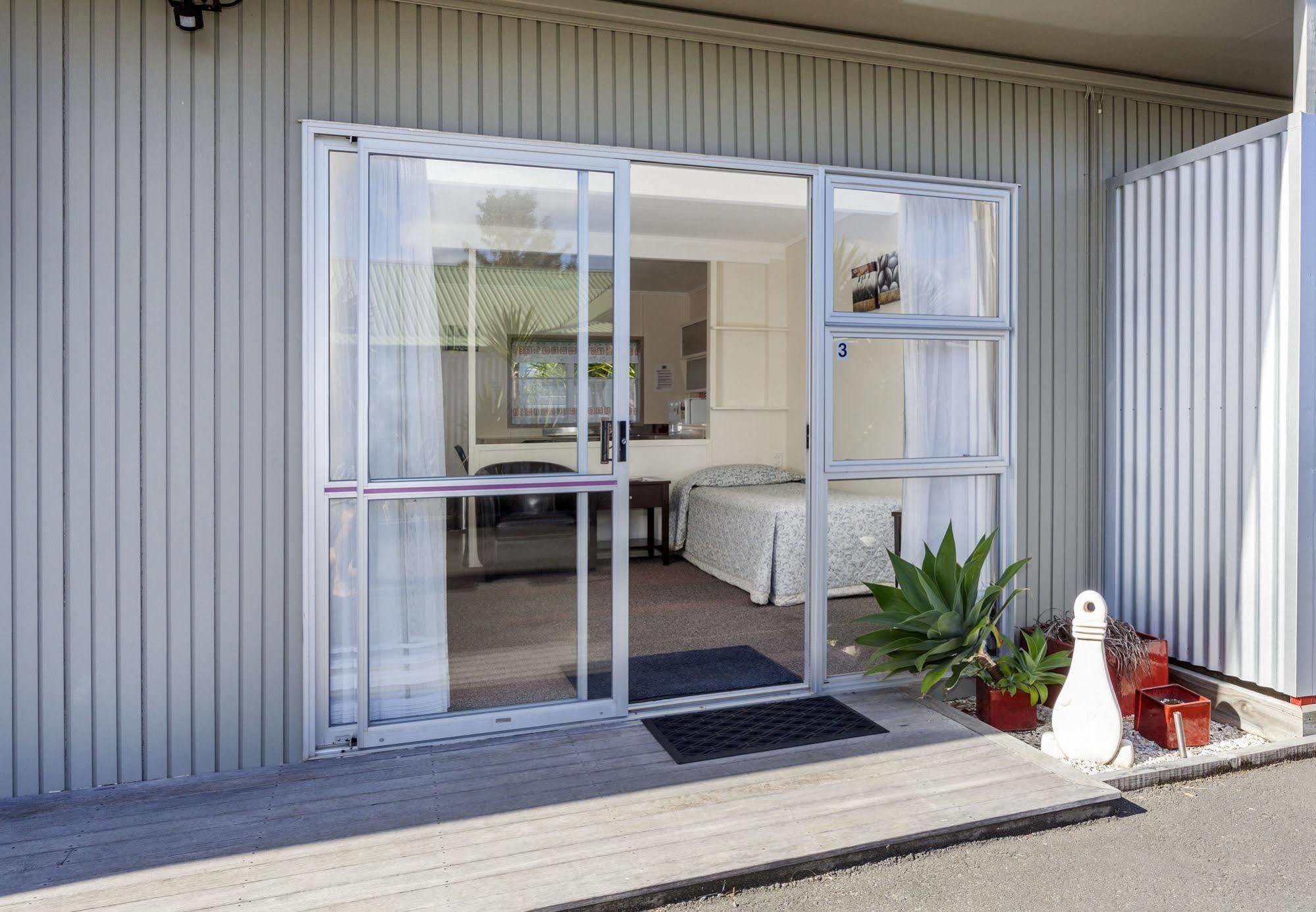 Motel Shores Tairua